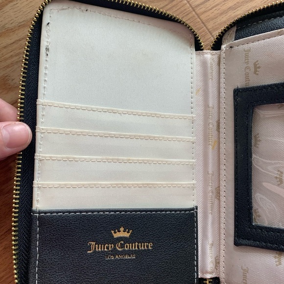 💕HOST PICK💕- Juicy Couture Wallet 👛 - Picture 5 of 7